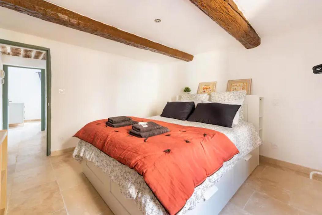 Le Marronnier 3: Superbe Appart Au Coeur De La Petite Venise LʼIsle-sur-la-Sorgue Exterior foto